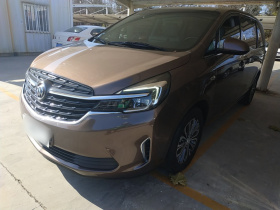 别克GL8 2021款 陆上公务舱 652T 舒适型