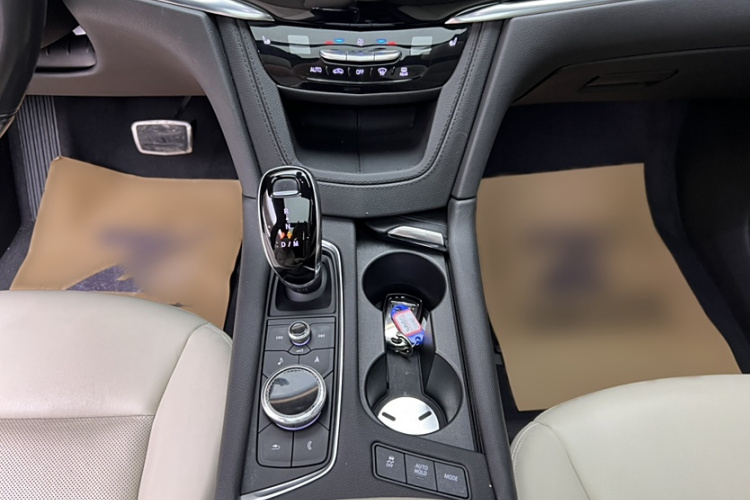 凯迪拉克XT6 2020款 28T 六座豪华运动型至享安全版局部细节18