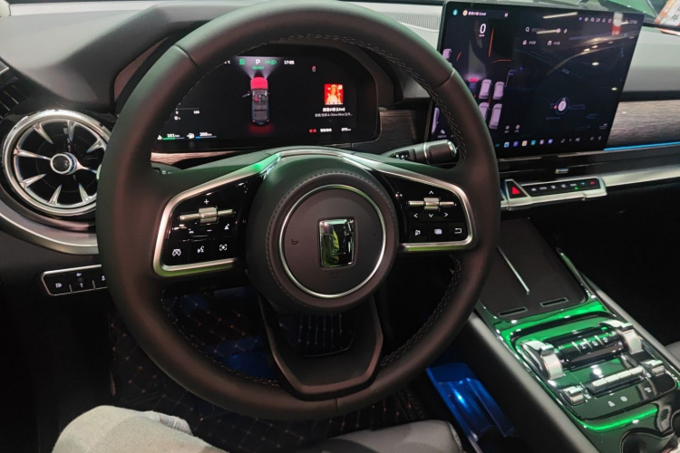 坦克400新能源 2026款 Hi4-Z 智享版中控内饰7002