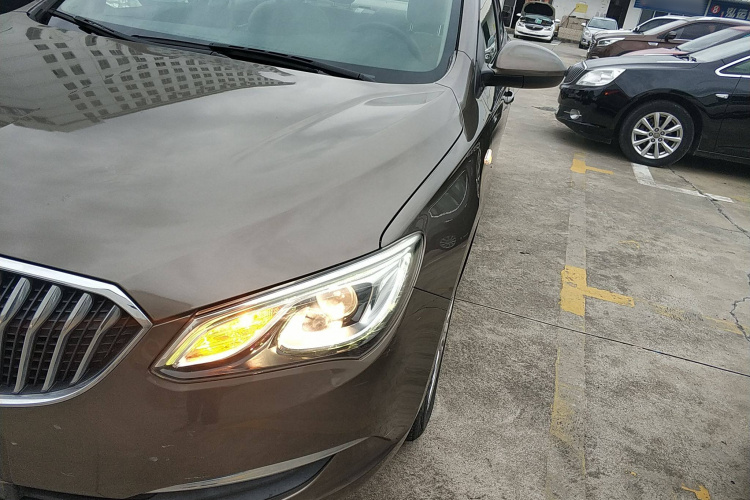 别克 英朗 2017款 15N 自动精英型车身外观36