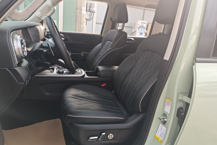 坦克300 2021款 城市版 2.0T 很有型局部细节19