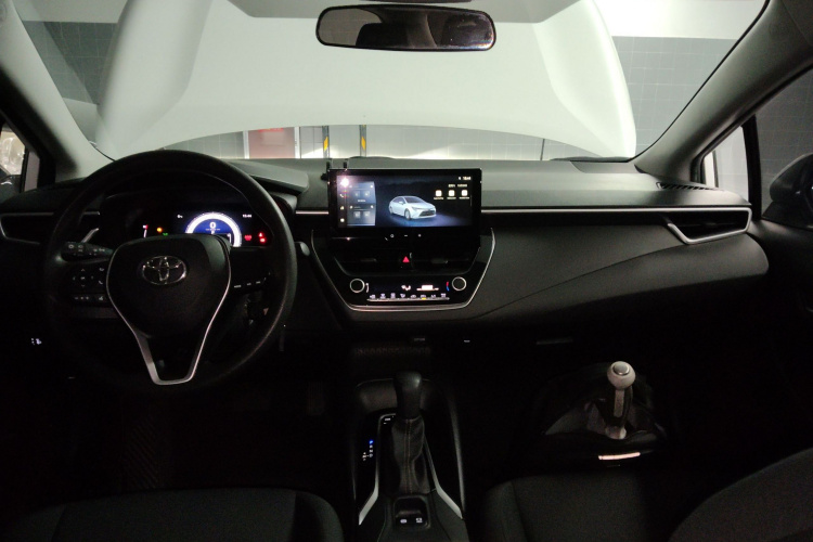 丰田 雷凌 2023款 TNGA 1.5L CVT进取版中控内饰7002