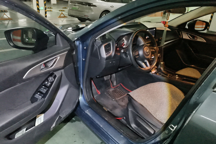 马自达3 昂克赛拉 2017款 两厢 2.0L 自动豪华型 国V中控内饰20