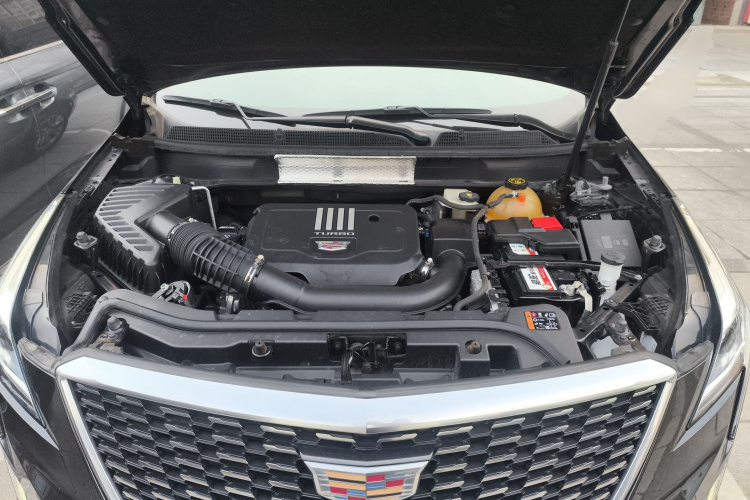 凯迪拉克XT5 2020款 改款 28T 豪华型机舱底盘24