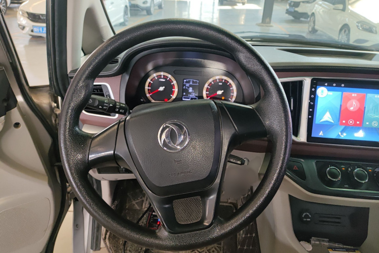 东风风行 菱智 2019款 M5L 1.6L 7座标准型 国VI局部细节13