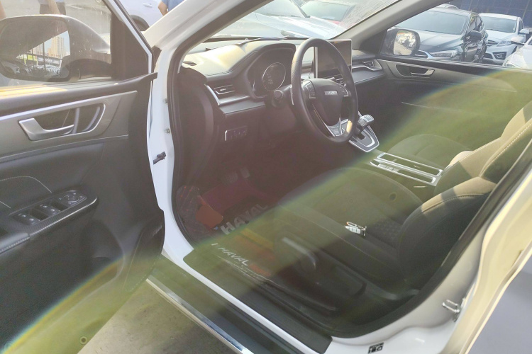 哈弗M6 2021款 PLUS 1.5T DCT精英智联型中控内饰7003