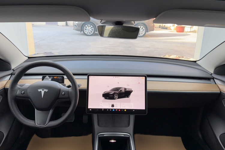 特斯拉 Model 3 2022款 后轮驱动版中控内饰7005