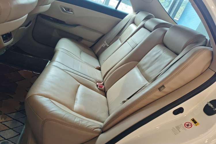 丰田 皇冠 2012款 2.5L Royal 导航版中控内饰21