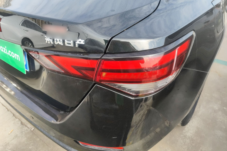 日产 轩逸 2022款 1.6L XL CVT悦享版车身外观9