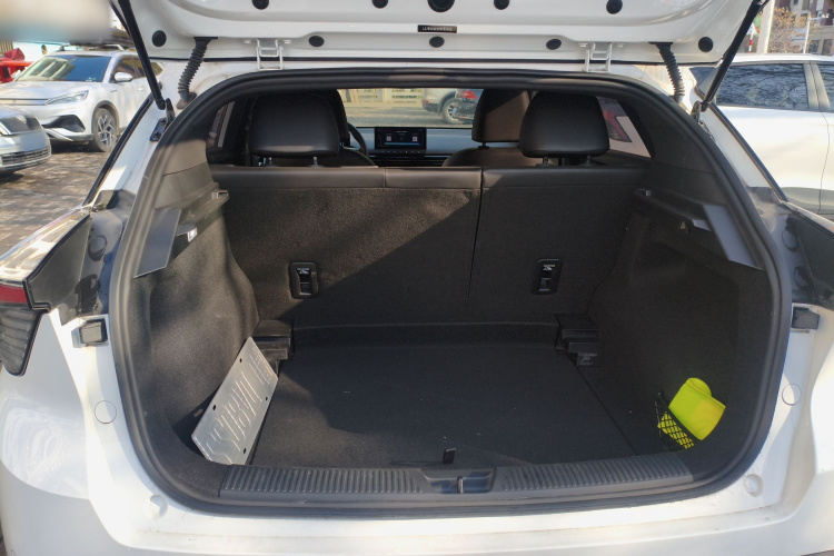 名爵 MG4 EV 2022款 425km 豪华版局部细节23