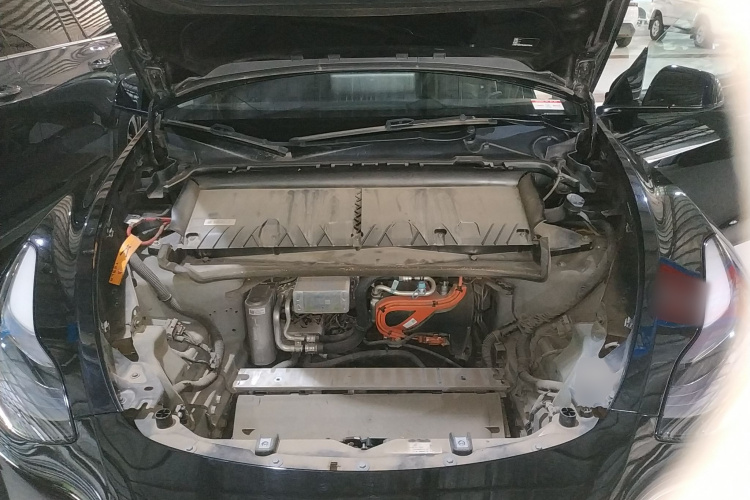 特斯拉 Model Y 2022款 改款 后轮驱动版机舱底盘24