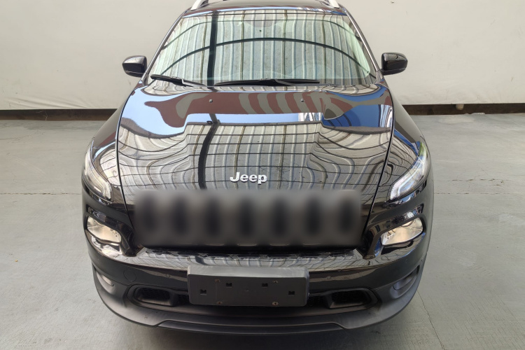 Jeep 自由光 2016款 2.4L 领先版车身外观6003