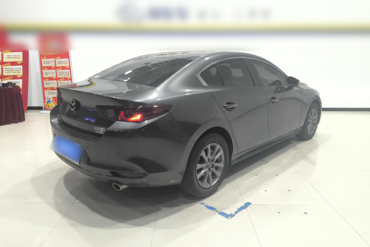 马自达3 昂克赛拉 2023款 2.0L 自动质擎版车身外观7