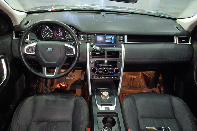 路虎 发现神行 2016款 2.0T SE中控内饰12