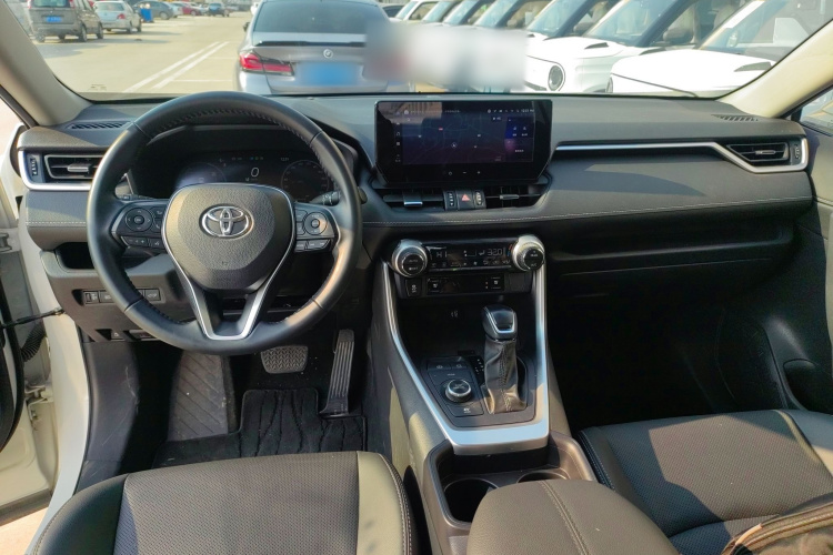 丰田 威兰达 2023款 双擎 2.5L E-CVT四驱尊贵版中控内饰7002