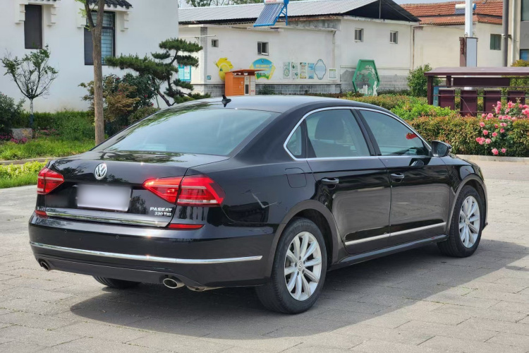 大众 帕萨特 2016款 330TSI DSG御尊版车身外观6006