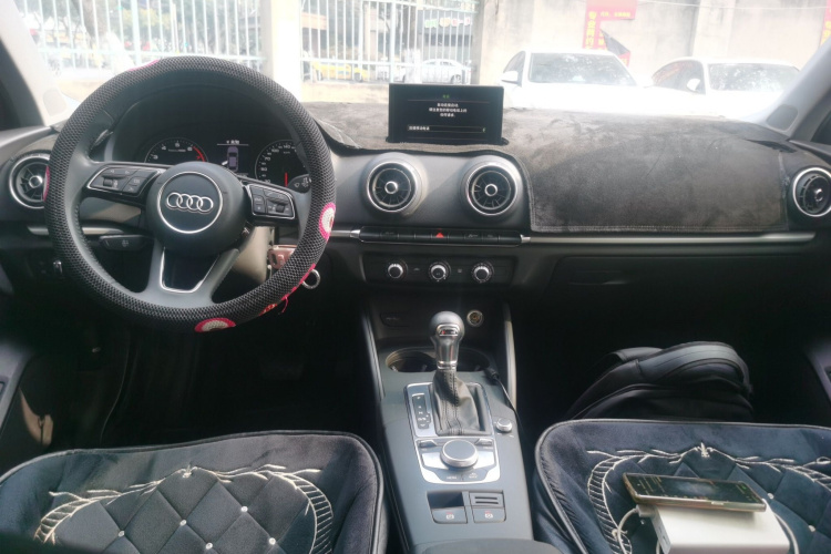 奥迪A3 2020款 改款 Limousine 35 TFSI 进取型 国VI中控内饰12