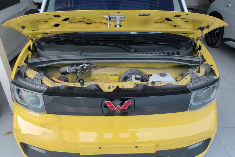 五菱汽车 宏光MINIEV 2021款 马卡龙臻享款 三元锂机舱底盘24