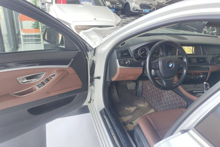 宝马5系 2017款 520Li 典雅型中控内饰7003