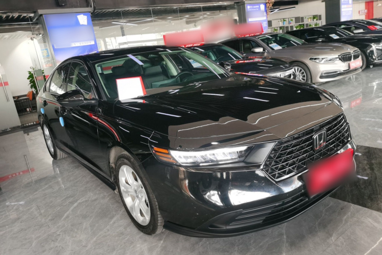 本田 雅阁 2023款 260TURBO 智享版车身外观3