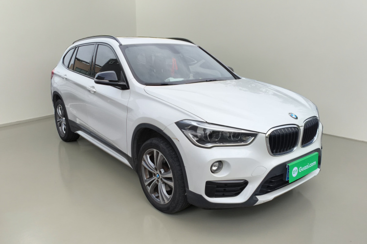 宝马X1 2019款 sDrive18Li 尊享型车身外观3