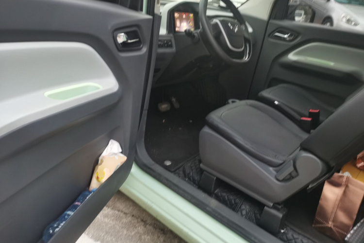 五菱汽车 宏光MINIEV 2022款 马卡龙臻享款 三元锂中控内饰20