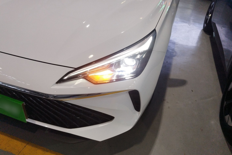 荣威i5 2023款 1.5L CVT尊荣版局部细节36