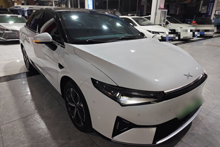 小鹏P5 2022款 550E车身外观6002