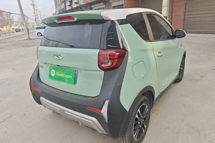 奇瑞 小蚂蚁 2022款 甜粉款 半糖版 磷酸铁锂 29.2kWh 30kW 301km车身外观7