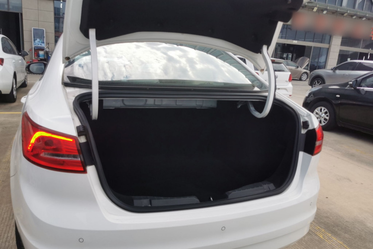 福特 福睿斯 2017款 1.5L 自动舒适型机舱底盘23