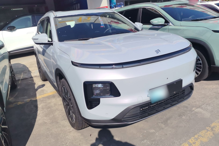 捷途山海L7 2024款 1.5T 120km ULTRA 7座车身外观3