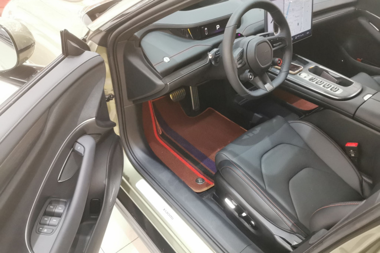 小米汽车 小米SU7 2024款 四驱超长续航高阶智驾Max版中控内饰20