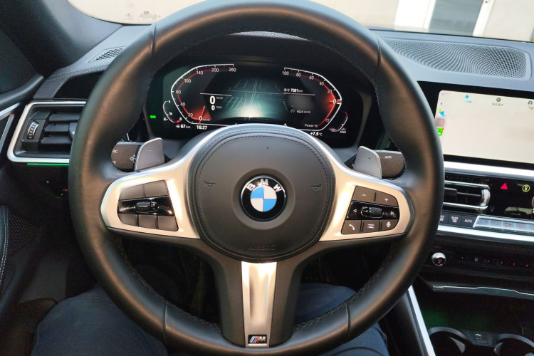 宝马4系 2022款 425i Gran Coupe M运动曜夜套装中控内饰13