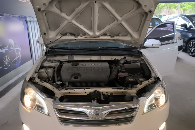 丰田 花冠 2013款 1.6L 自动卓越版局部细节24