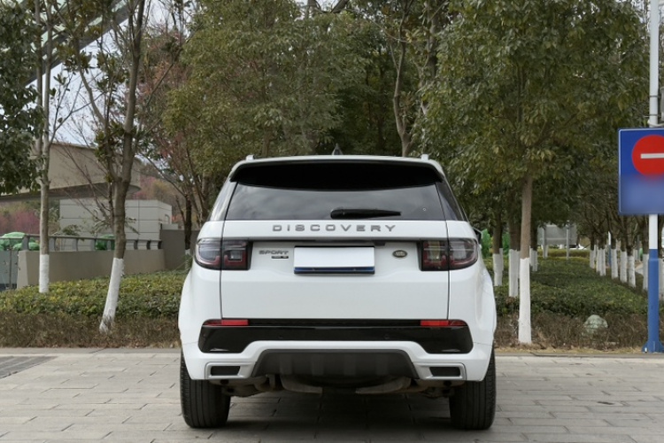 路虎 发现运动版 2020款 249PS R-Dynamic 性能科技版 7座车身外观6012