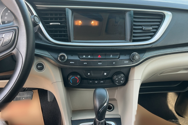 别克 英朗 2017款 15N 自动进取型局部细节16