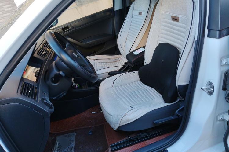 大众 桑塔纳 2021款 1.5L 手动风尚版中控内饰19