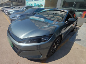 比亚迪 汉L 2025款 DM-p 四驱激光雷达旗舰型