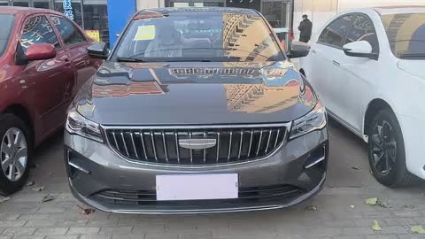 吉利汽车 帝豪 2026款 第4代 400万纪念款 1.5L 手动超越型实拍1