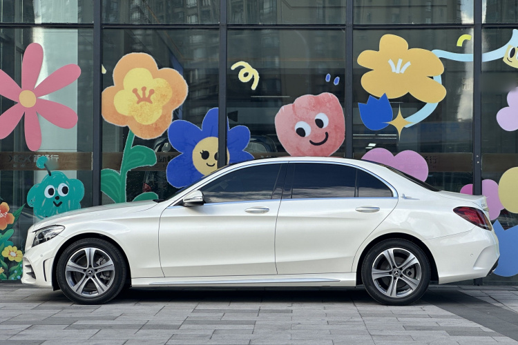 奔驰C级 2020款 C 260 L 运动版车身外观6004