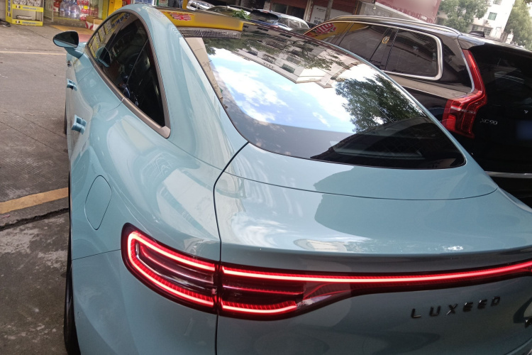 鸿蒙智行 智界S7 2024款 Pro 后驱长航版车身外观6004