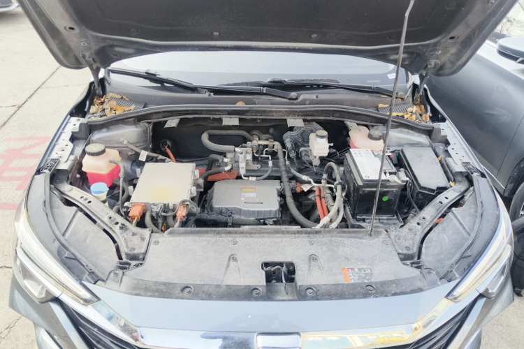 荣威i6 MAX新能源 2023款 EV 420天幕特别版机舱底盘24