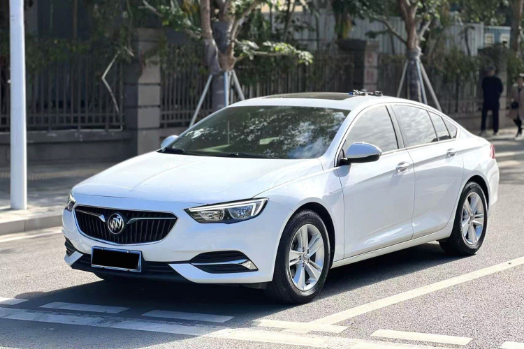 别克 君威 2019款 20T 精英型 国VI车身外观6002