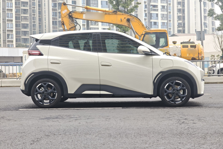 比亚迪 海鸥 2025款 305km 自由版车身外观6010