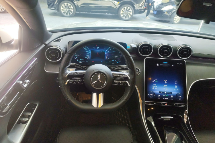 奔驰C级 2022款 C 200 L 运动版局部细节13