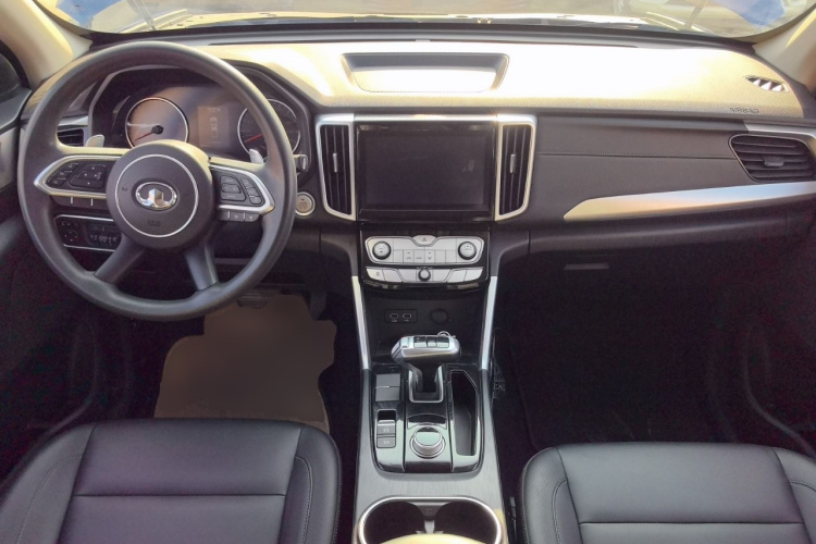 长城 炮 2021款 2.0T商用版自动柴油两驱精英型长箱GW4D20M中控内饰7002