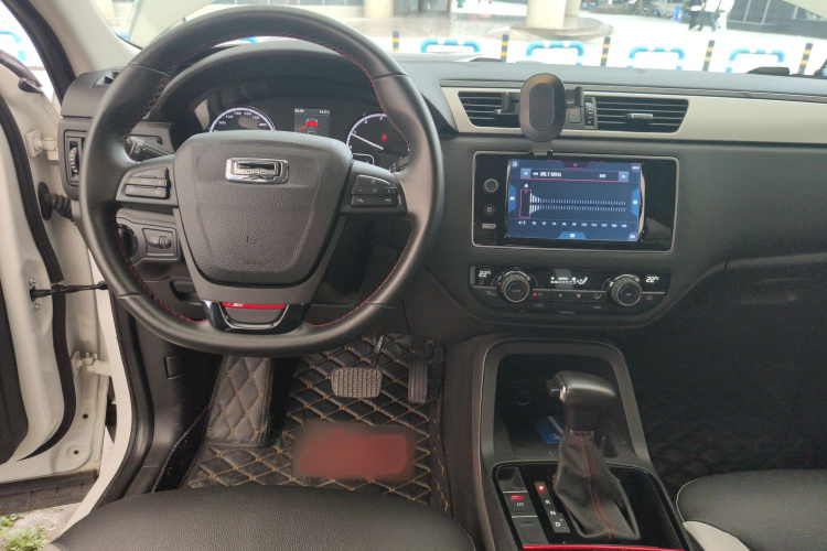 观致5 2017款 1.6T 自动尊贵型中控内饰12