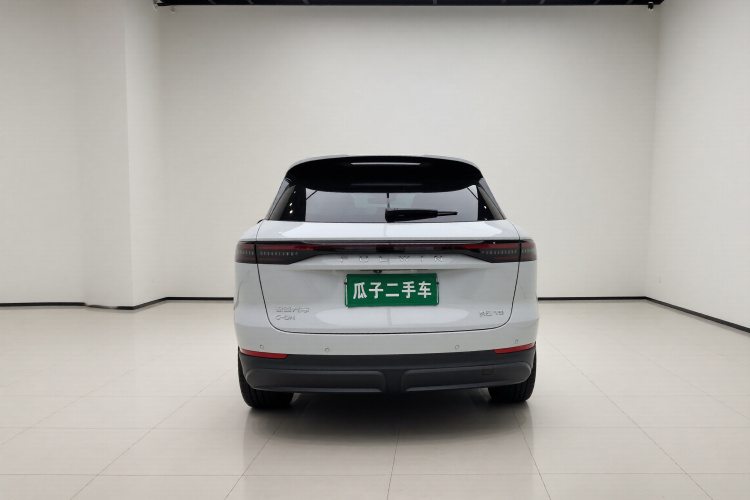 奇瑞 风云T9 2025款 120 长续航版尊荣型 7座 磷酸铁锂车身外观6