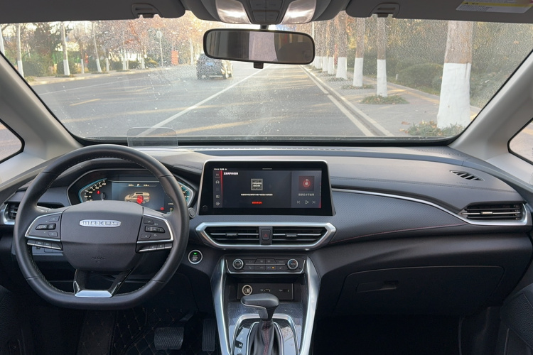 上汽大通MAXUS EUNIQ 5 2020款 大电量旗舰版 七座中控内饰7002