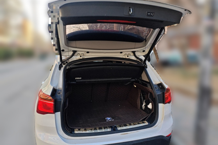 宝马X1 2016款 sDrive20Li 豪华型中控内饰23